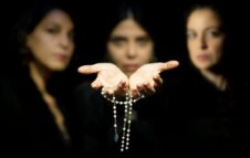 "Taddrarite" di Luana Rondinelli in scena al Teatro Sala Umberto di Roma