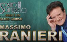 Massimo Ranieri a Roma nel 2022 con il suo spettacolo canoro "Sogno o son desto"