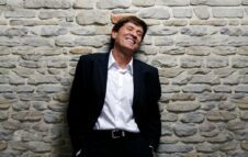 Gianni Morandi a Roma nel 2023: data e biglietti del concerto al Palazzo dello Sport