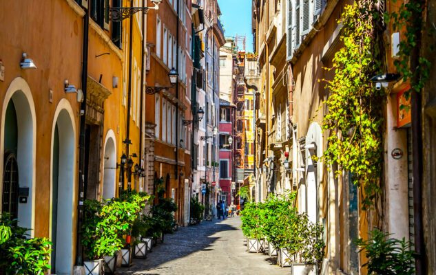 Via dei Coronari, una delle 10 strade più belle del mondo