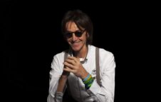 Alberto Fortis in concerto all'Auditorium Parco della Musica di Roma nel 2025