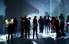 A City of Shadows: spettacolo di danza e luci per bambini a Roma nel 2025