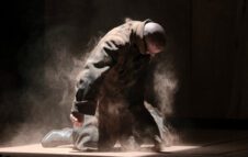 "Tragùdia. Il canto di Edipo" di Alessandro Serra in scena a Roma il 5 febbraio 2025
