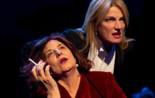 “Alda. Parole al vento”: all’Off/Off Theatre di Roma va in scena la vita della celebre poetessa