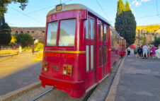 Torna ad aprile il Tour di Roma in tram storico con degustazione: info e dettagli