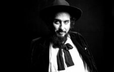 Vinicio Capossela torna in concerto a Roma con la sua nuova Ballad Opera: info e biglietti