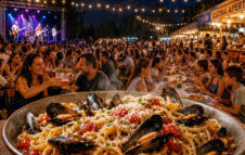Festa Cozze e Pecorino: torna il grande evento con 11 serate di show gratuiti e piatti marinari